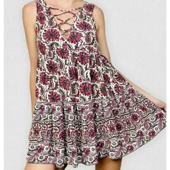 American Eagle Outfitters Dresses & Skirts - American Eagle Outfitters Dress Womens S Multi Paisley Viscose Lace Up V Neck